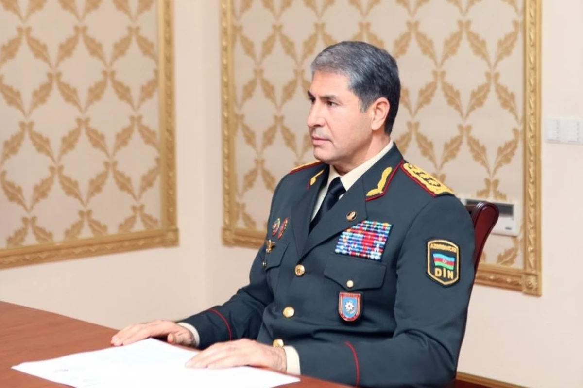 Vilayət Eyvazov vacib əmr imzaladı Vilayət Eyvazov vacib əmr imzaladı