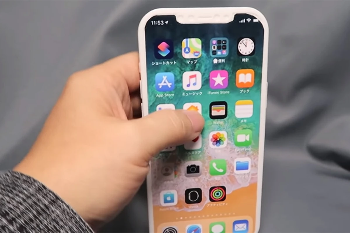 Дизайн iPhone 12 впервые показали на ВИДЕО - Выглядит странно Дизайн iPhone 12 впервые показали на ВИДЕО - Выглядит странно