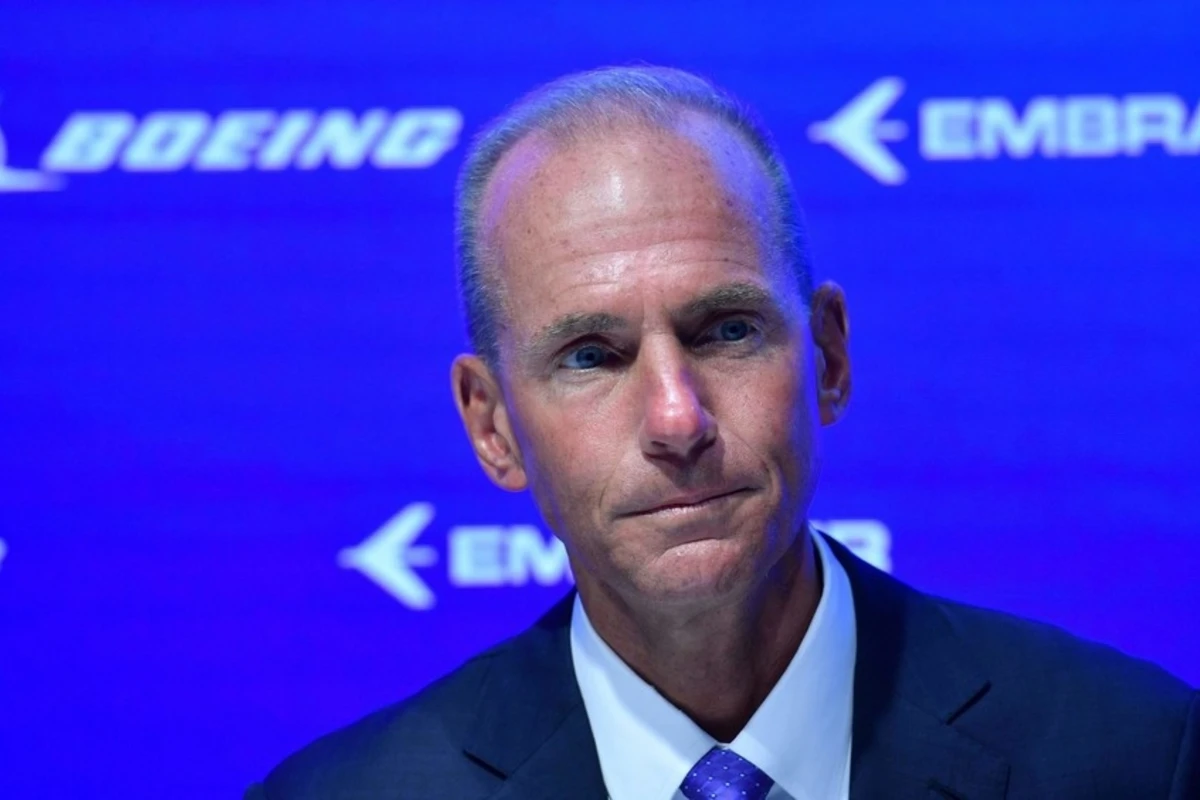 Глава Boeing подал в отставку Глава Boeing подал в отставку