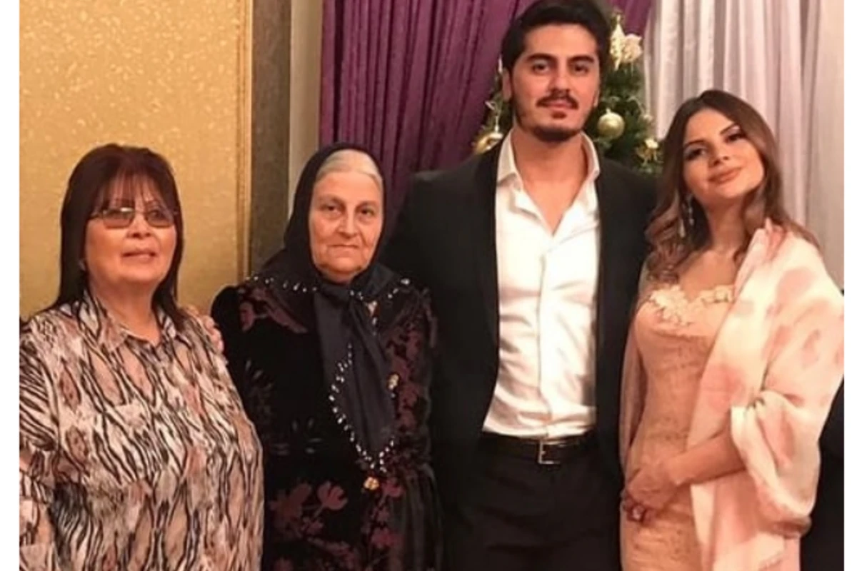 Aybəniz Haşımova qızı ilə kürəkəninin FOTOsunu paylaşdı Aybəniz Haşımova qızı ilə kürəkəninin FOTOsunu paylaşdı