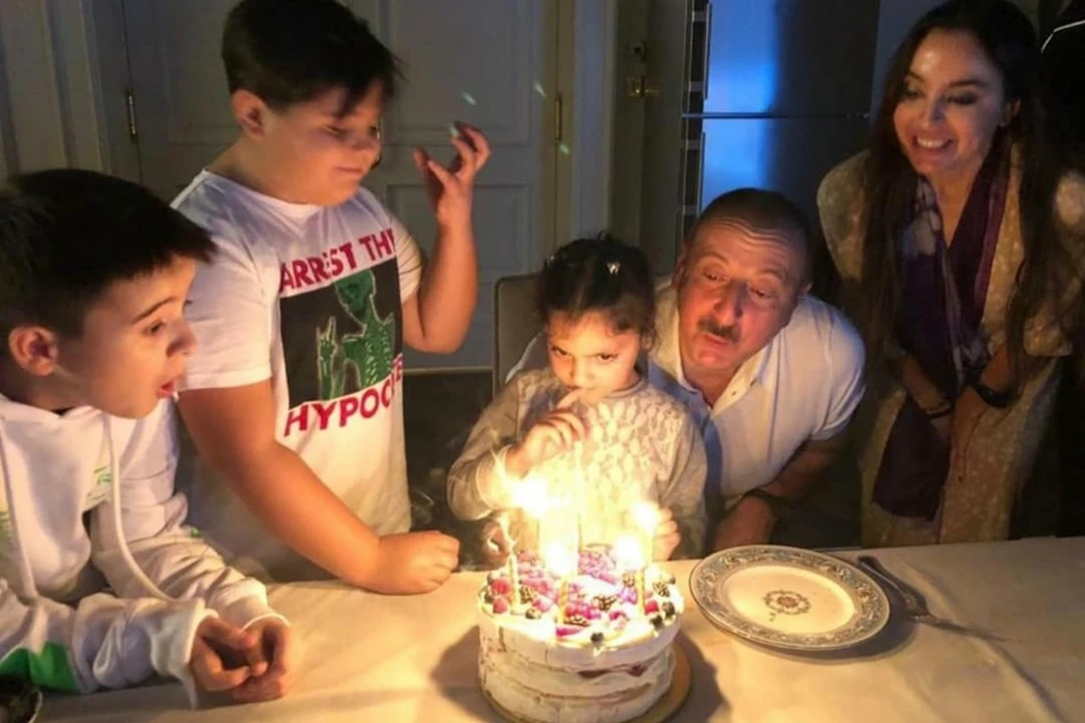 Prezident ad gününü belə qeyd etdi - FOTO