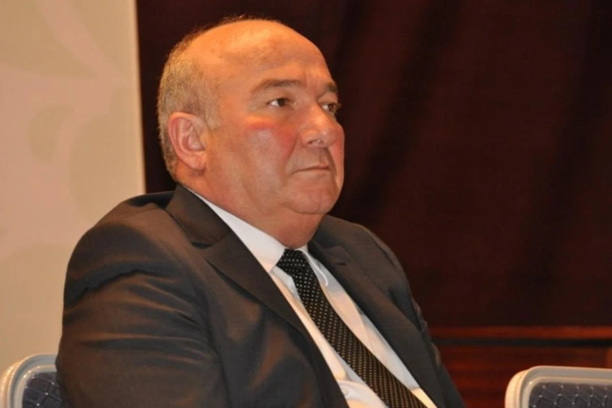 İcra başçısı şöbə müdirlərini işdən çıxardı