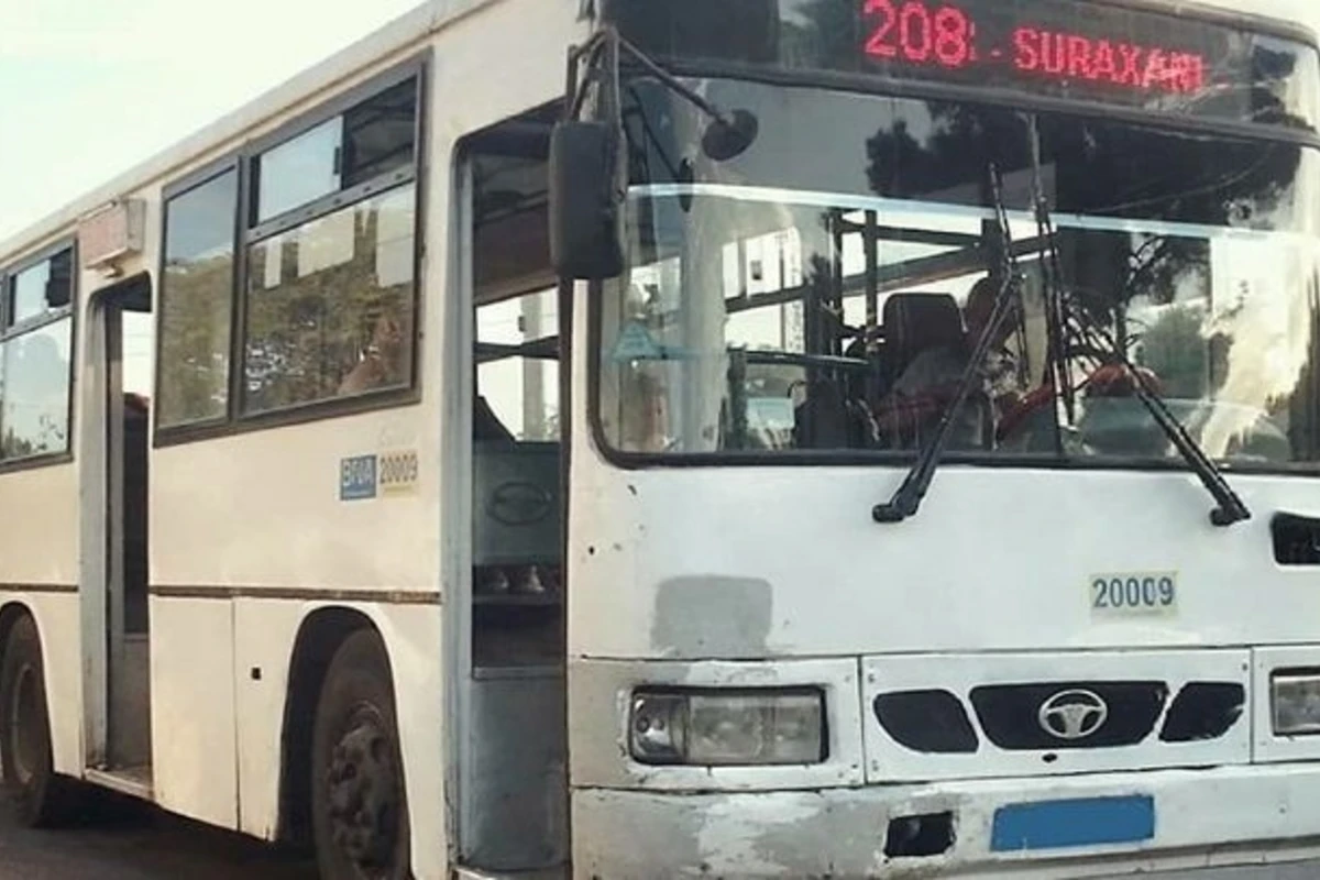 Bakıda sərnişin avtobusu piyadanı vurub