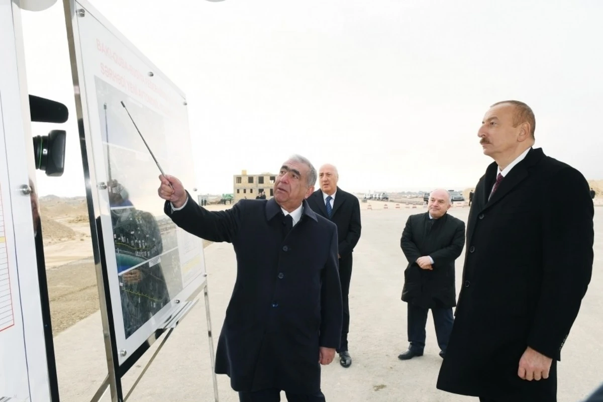 Prezident Bakı-Quba-Rusiya ilə dövlət sərhədi yeni avtomobil yolunun tikintisi ilə tanış olub - FOTO