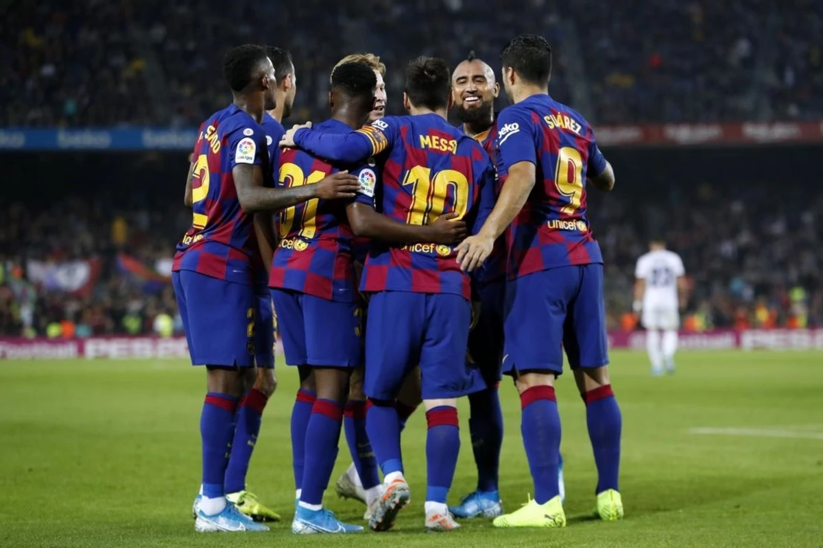 Məşhur futbolçu Barselonanı məhkəməyə verib Məşhur futbolçu Barselonanı məhkəməyə verib