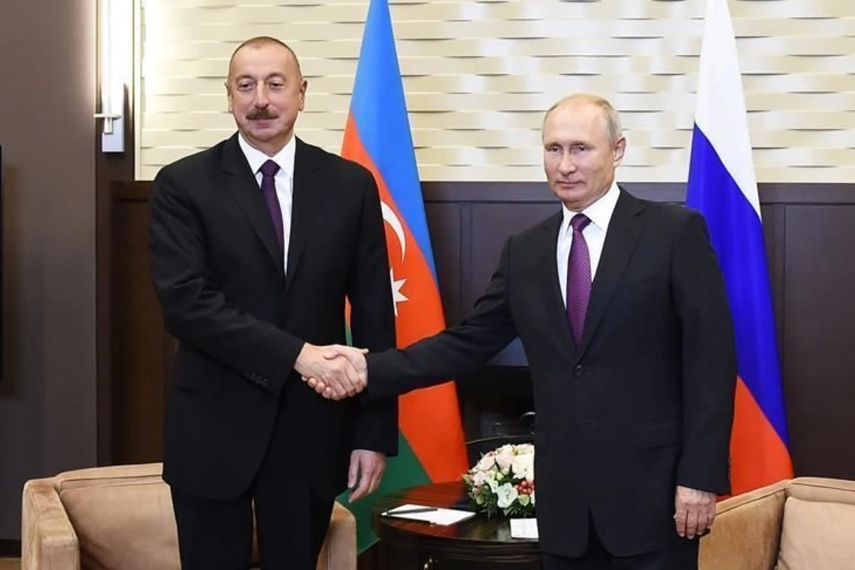 Владимир Путин поздравил Ильхама Алиева