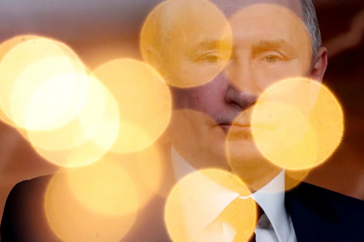 Опубликован архив с редкими фото и видео Путина