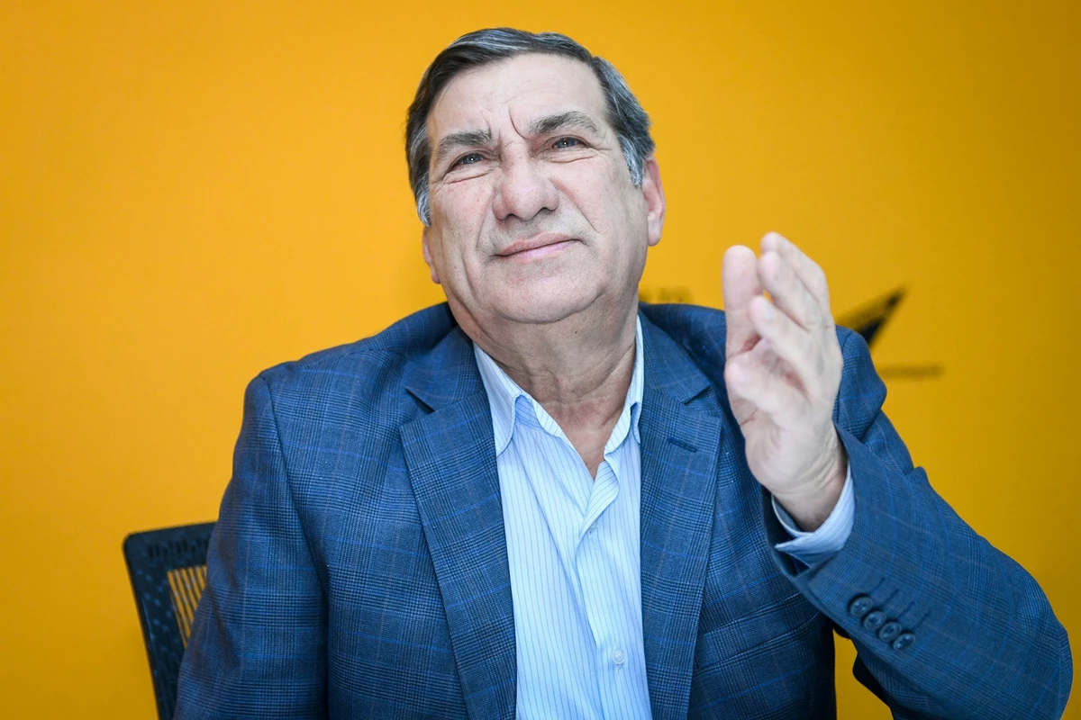 Arif Quliyev estetik əməliyyat etdirənlərə söz atdı