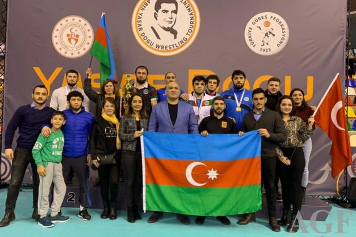 Yığmamız Türkiyədə birinci yeri tutdu - FOTO Yığmamız Türkiyədə birinci yeri tutdu - FOTO