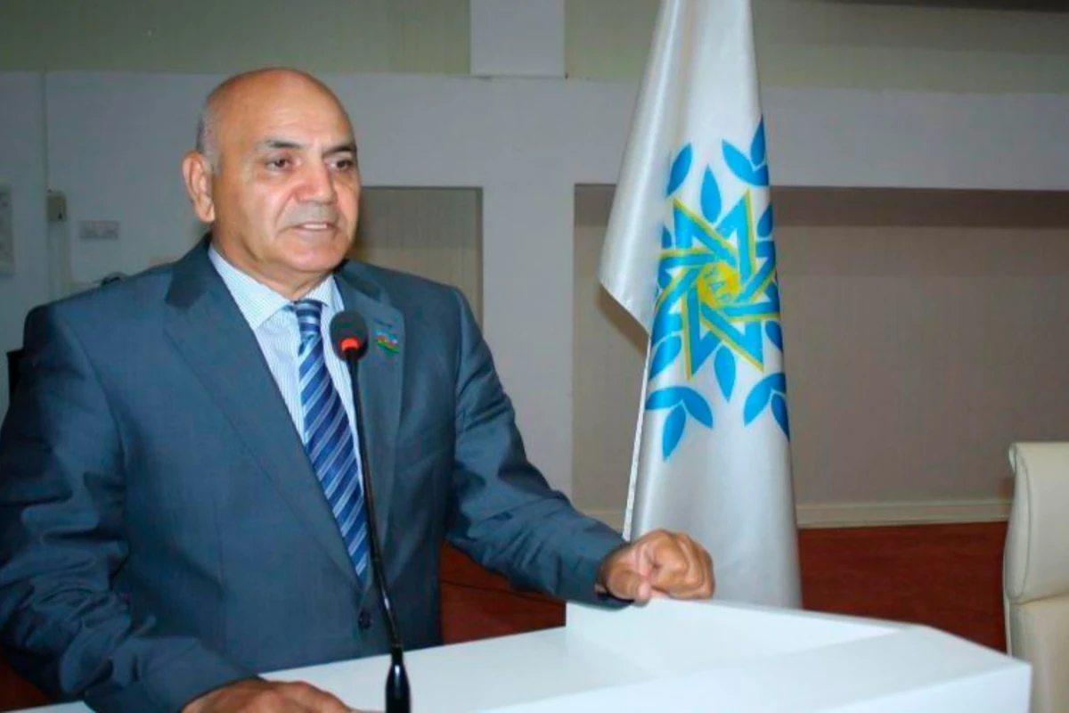 Daha bir deputatın əvəzinə oğlu namizədliyini irəli sürdü Daha bir deputatın əvəzinə oğlu namizədliyini irəli sürdü