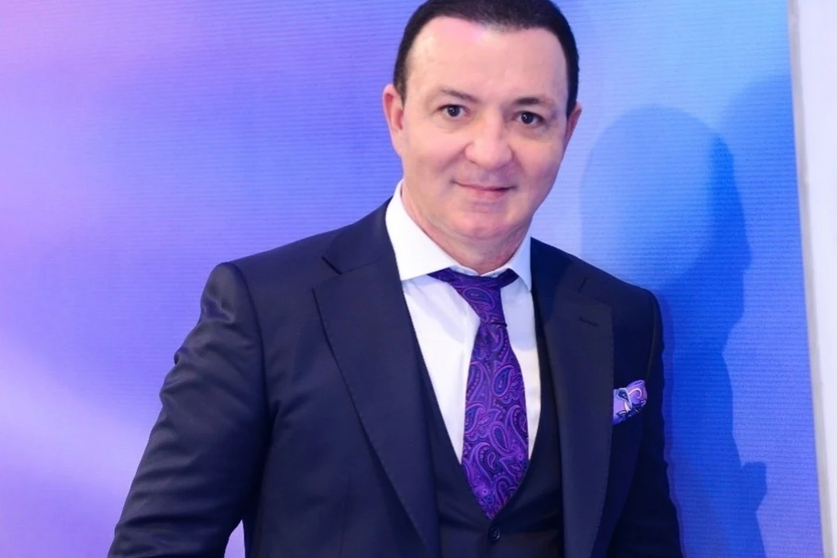 “Anar Nağılbazı sosial şəbəkələr öldürdü” – Vasif Məhərrəmli – VİDEO “Anar Nağılbazı sosial şəbəkələr öldürdü” – Vasif Məhərrəmli – VİDEO