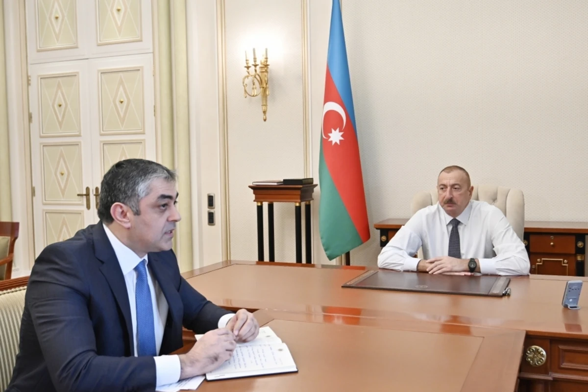 Prezident İlham Əliyev Nəqliyyat, Rabitə və Yüksək Texnologiyalar nazirini qəbul edib Prezident İlham Əliyev Nəqliyyat, Rabitə və Yüksək Texnologiyalar nazirini qəbul edib