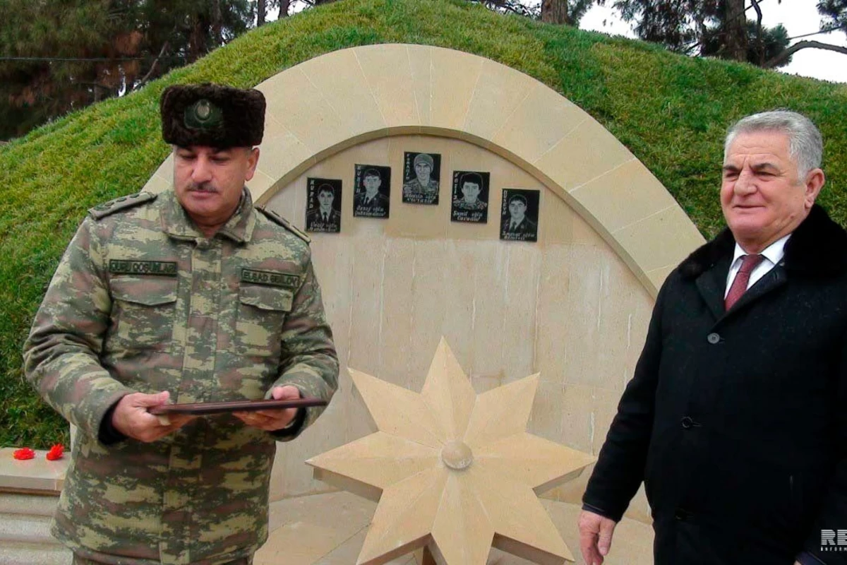 Открытие мемориального комплекса в память шехидов апрельских боев в Билясуваре - ФОТО