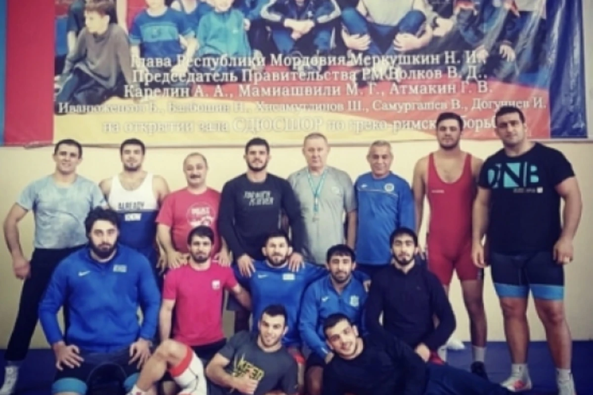 Güləşçilərimiz Fransaya gedir Güləşçilərimiz Fransaya gedir