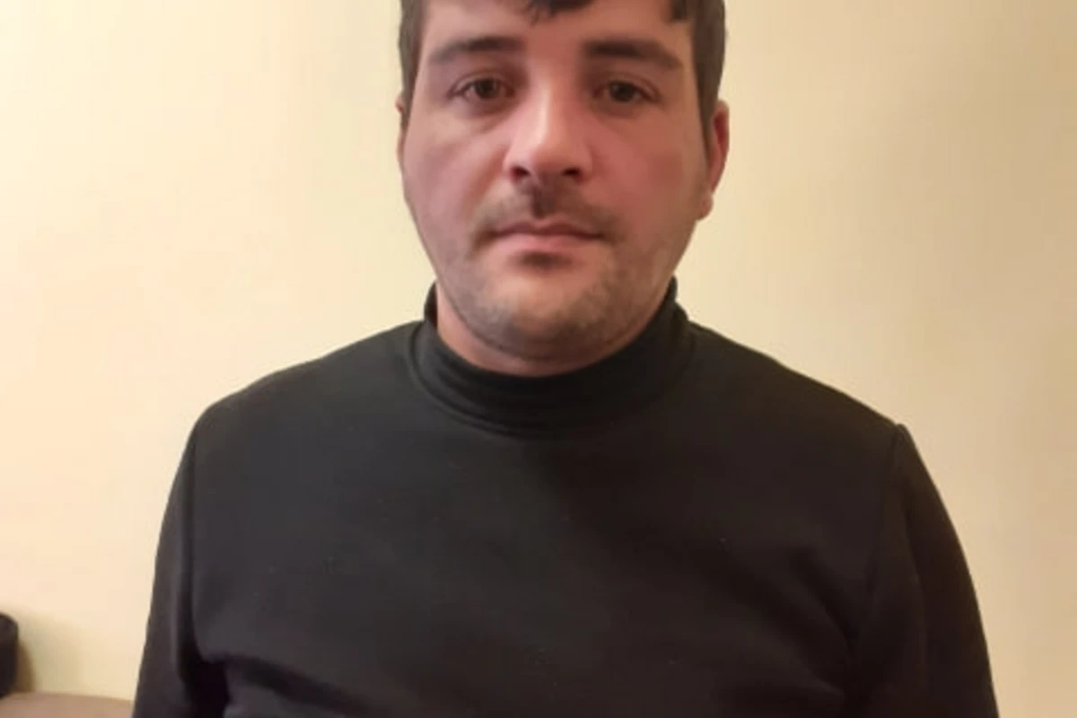 Usta işlədiyi evdən 12 min manatlıq oğurluq etdi - FOTO