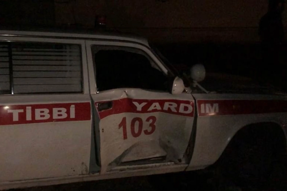 Bakı-Quba yolunda zəncirvari qəza: 6 səhiyyə işçisi xəsarət alıb - FOTO Bakı-Quba yolunda zəncirvari qəza: 6 səhiyyə işçisi xəsarət alıb - FOTO