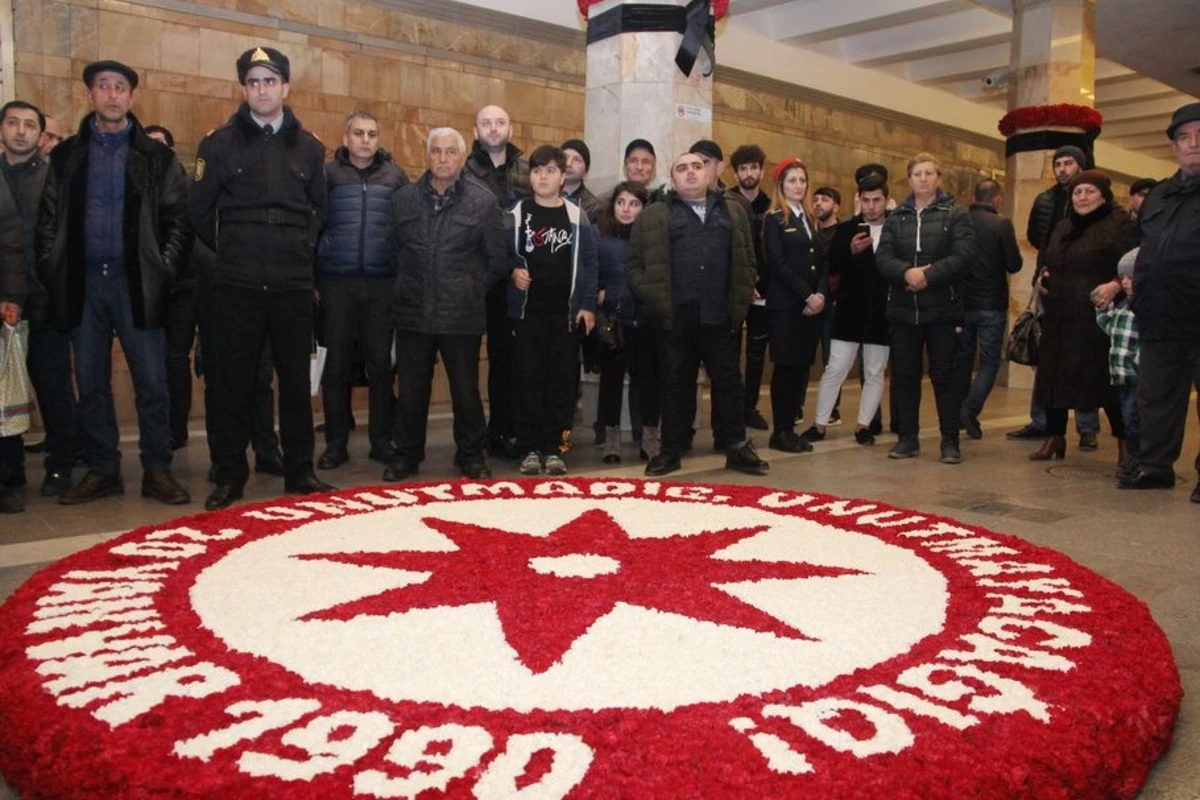 20 Yanvar faciəsi metropolitendə yad edilib - VİDEO 20 Yanvar faciəsi metropolitendə yad edilib - VİDEO