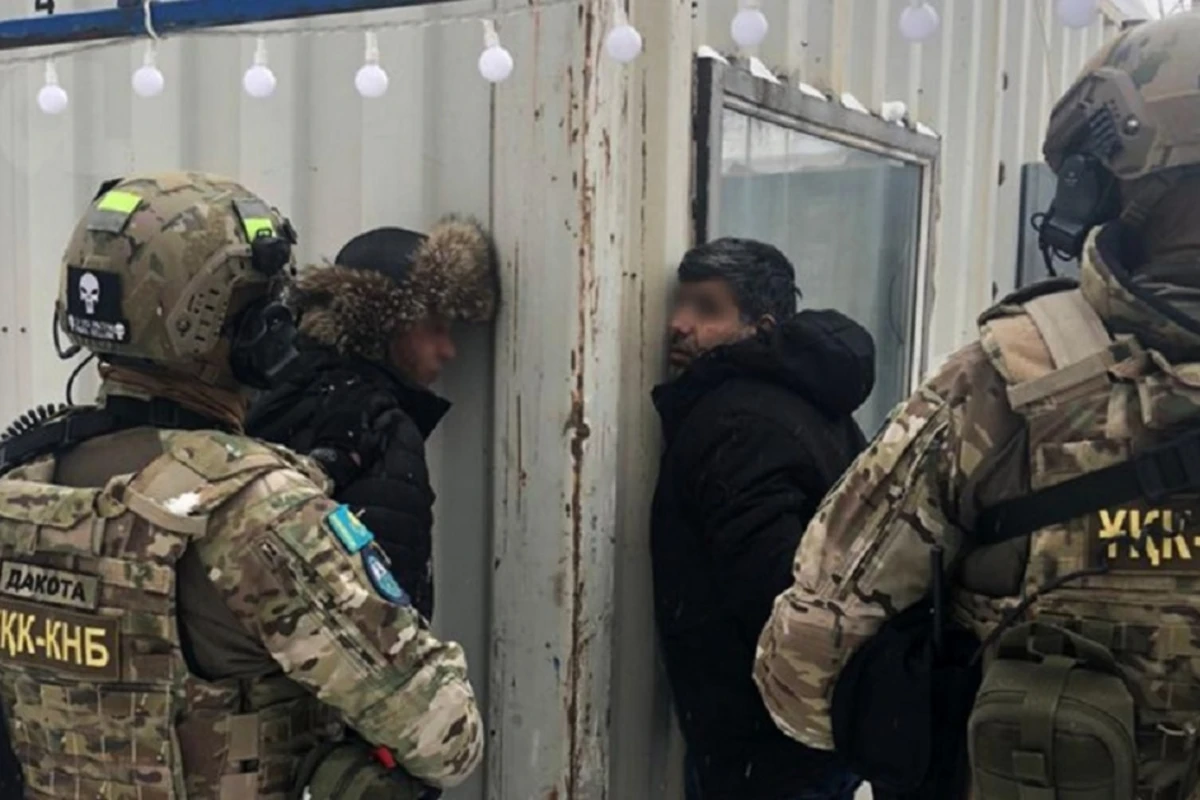 В Казахстане за финансирование преступного сообщества задержали азербайджанца - ВИДЕО ОПЕРАЦИИ