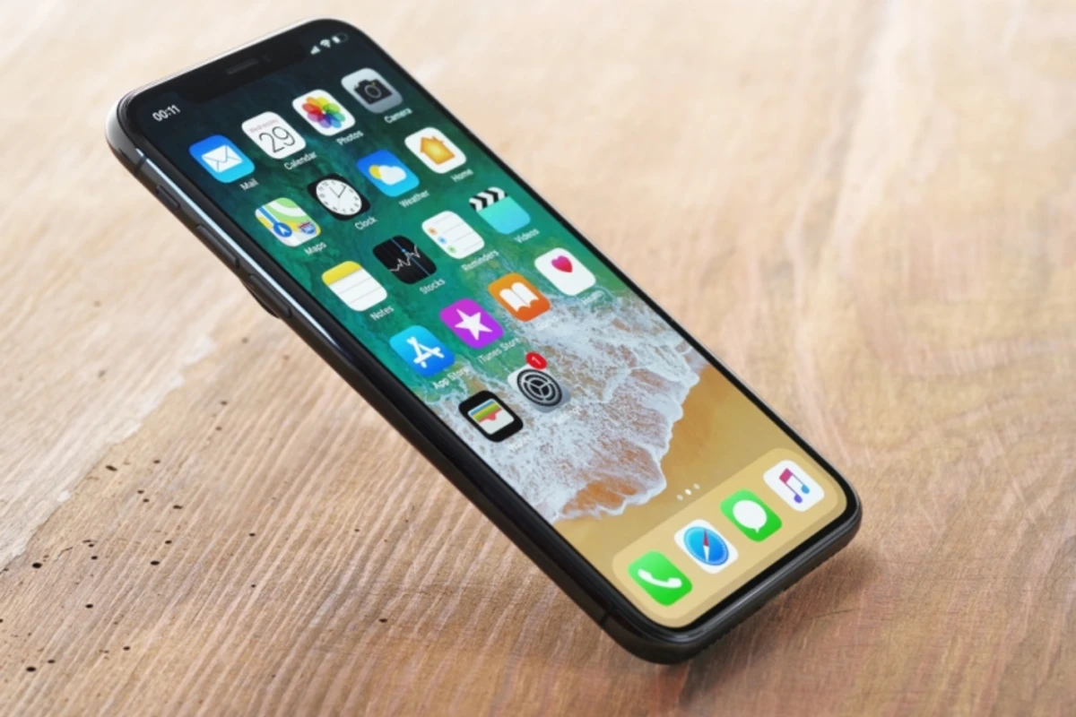 Bloomberg узнал о планах Apple выпустить бюджетный iPhone