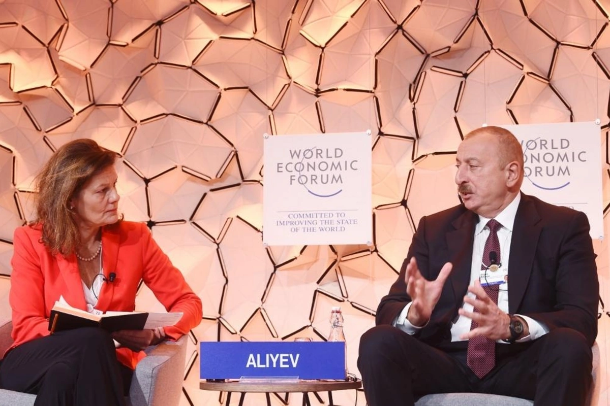 Prezident Davos Forumunun “Strateji baxış: Avrasiya” mövzusunda panelində iştirak edib - FOTO