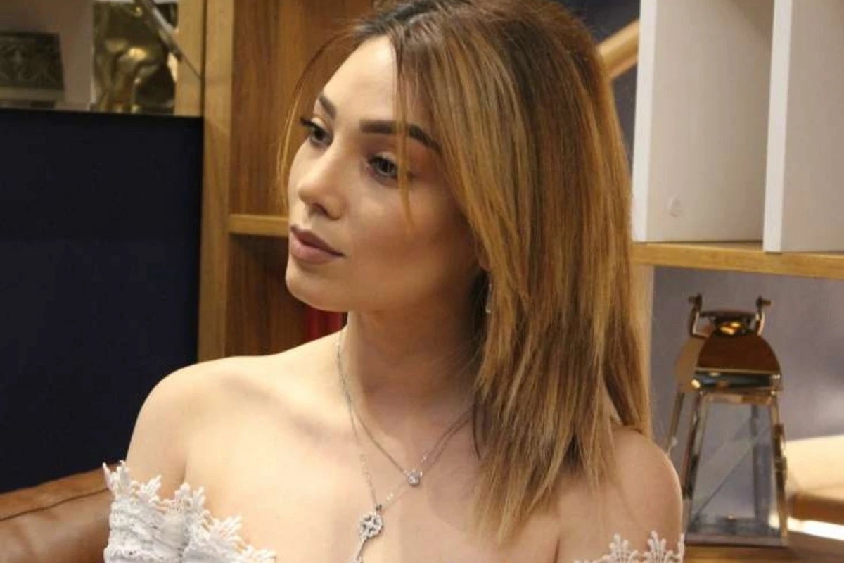 Aktrisa Arzu Abdulova: Mənimlə yatağa girmək hər kişinin başı üçün deyil - FOTO