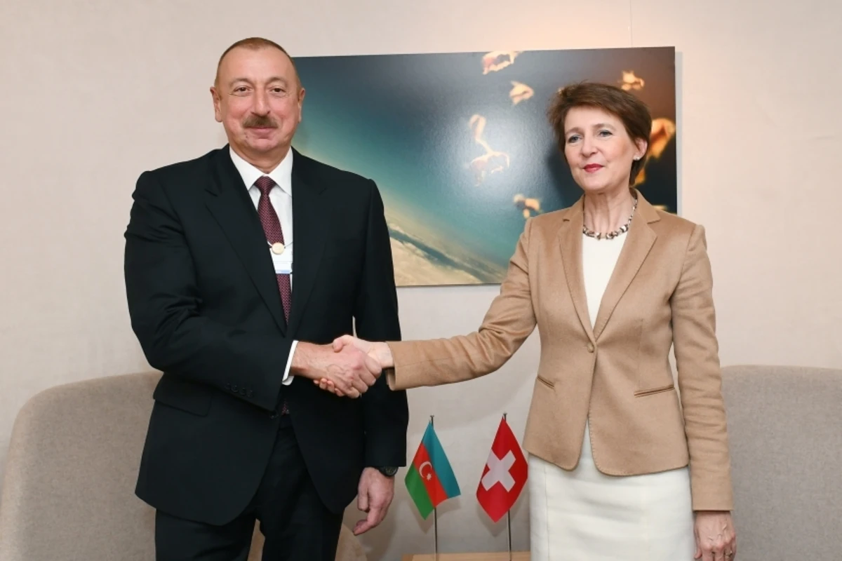 İlham Əliyev Davosda İsveçrə Prezidenti ilə görüşüb - FOTO