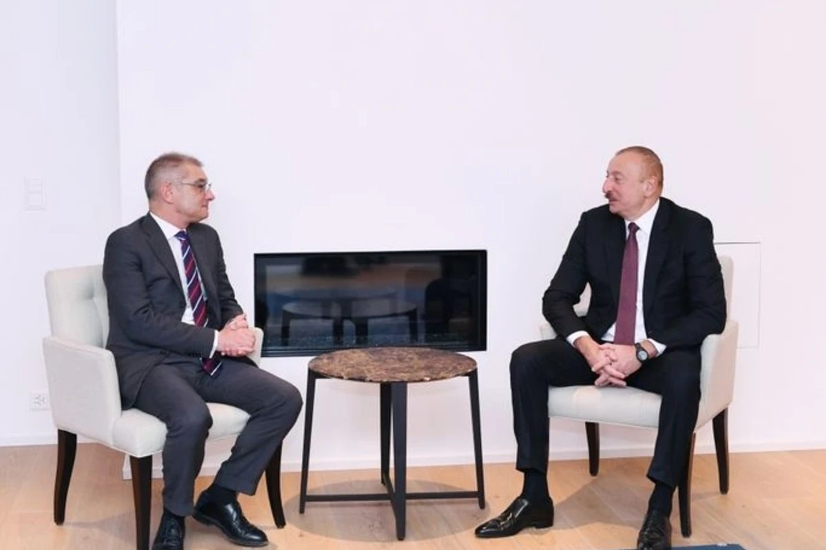 Prezident İlham Əliyev “Procter and Gamble Europe” şirkətinin rəhbəri ilə görüşüb Prezident İlham Əliyev “Procter and Gamble Europe” şirkətinin rəhbəri ilə görüşüb