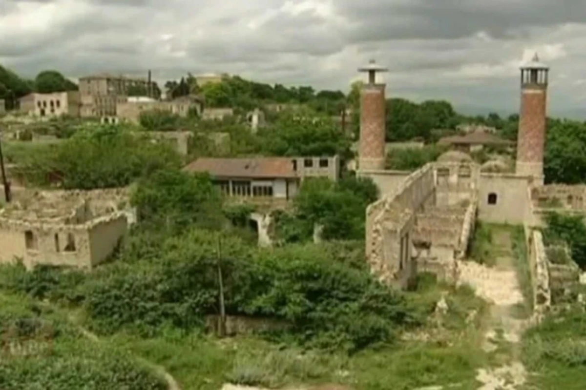 Ermənistan Azərbaycan abidələrini “bərpa” etmək adı altında erməniləşdirmə siyasəti aparır - BƏYANAT