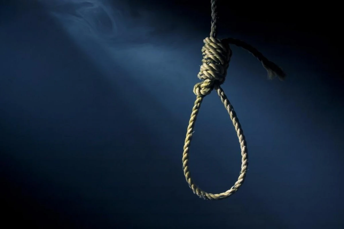 В Азербайджане 20-летняя девушка повесилась из-за родителей мужа