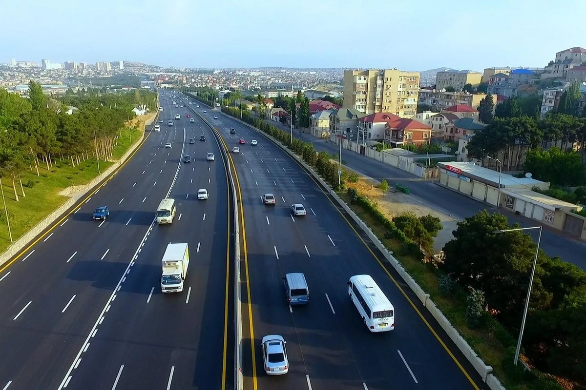 Bakı-Sumqayıt yolunun genişləndirilməsinin dəqiq tarixi məlum oldu Bakı-Sumqayıt yolunun genişləndirilməsinin dəqiq tarixi məlum oldu