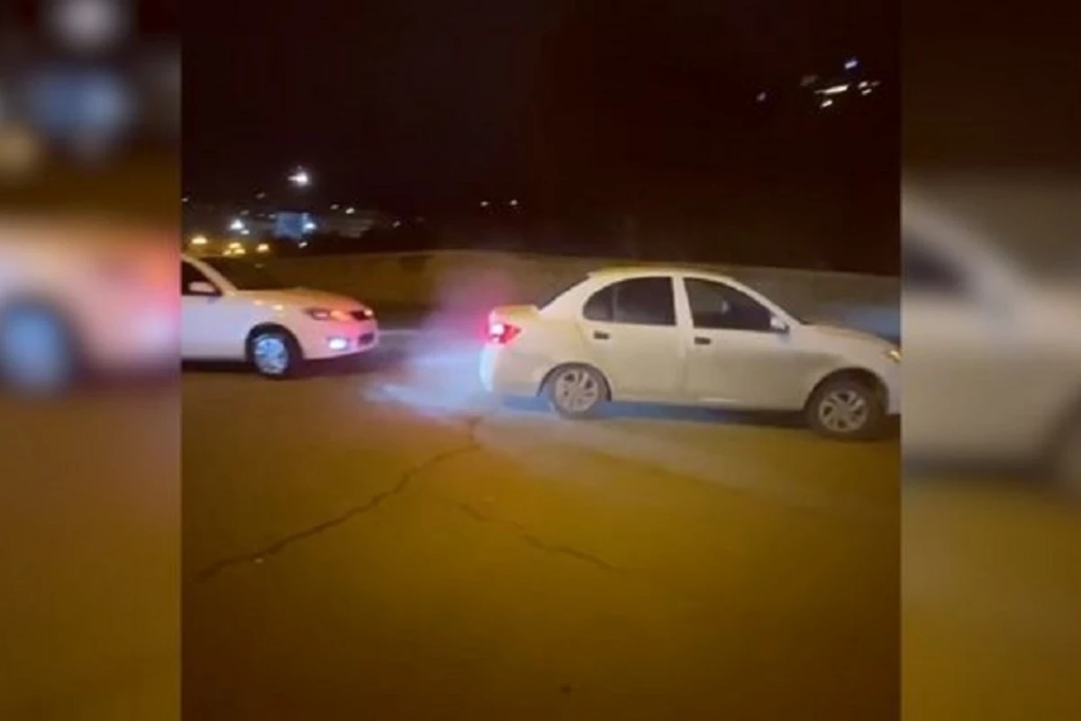 Bakıda polis “avtoş“ları yaydıqları görüntü əsasında müəyyənləşdirdi - VİDEO/FOTO Bakıda polis “avtoş“ları yaydıqları görüntü əsasında müəyyənləşdirdi - VİDEO/FOTO