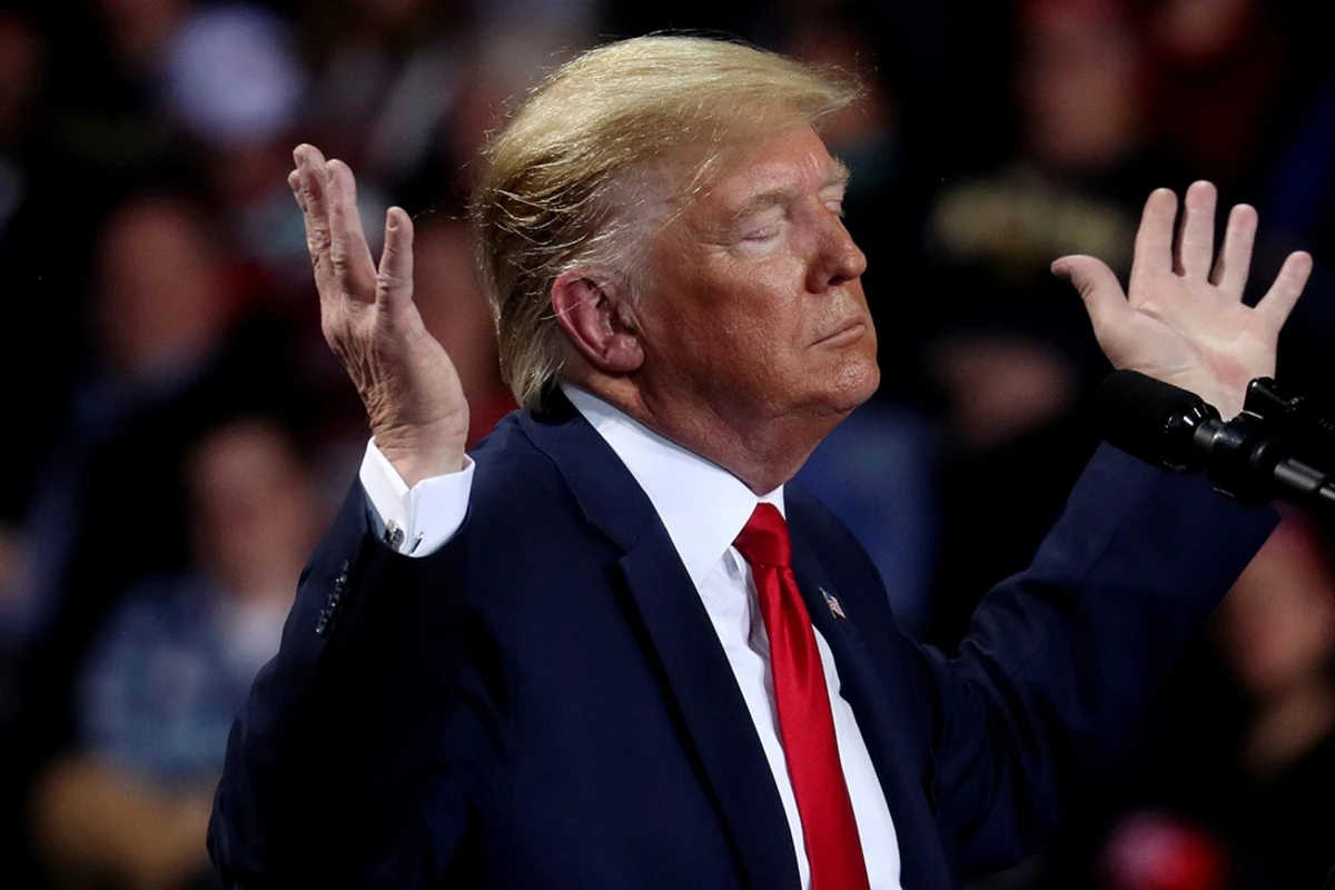 Резиденцию Трампа пытался протаранить внедорожник