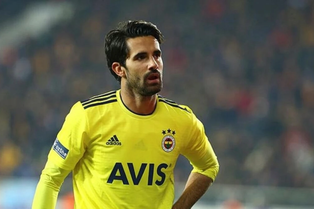 “Qarabağ” “Fənərbağça”nın futbolçusunu transfer edir