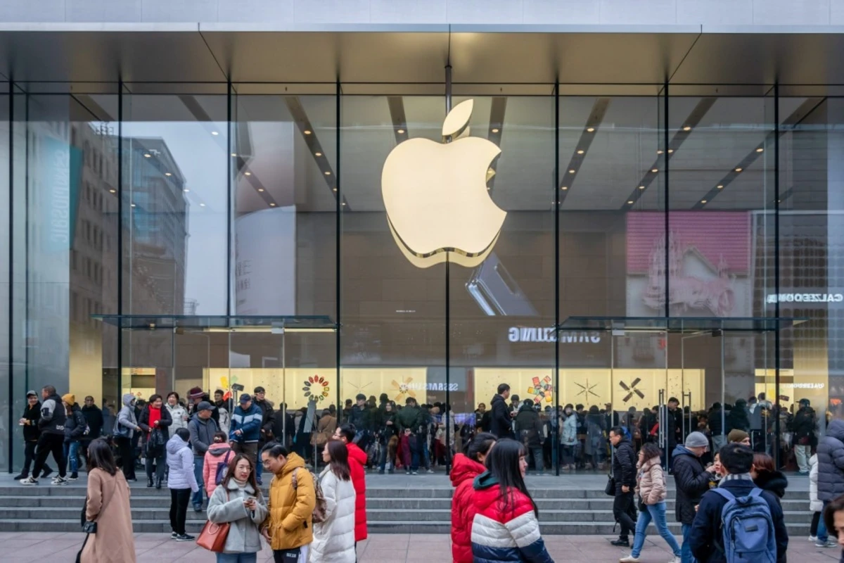 Apple закрыла все магазины в Китае