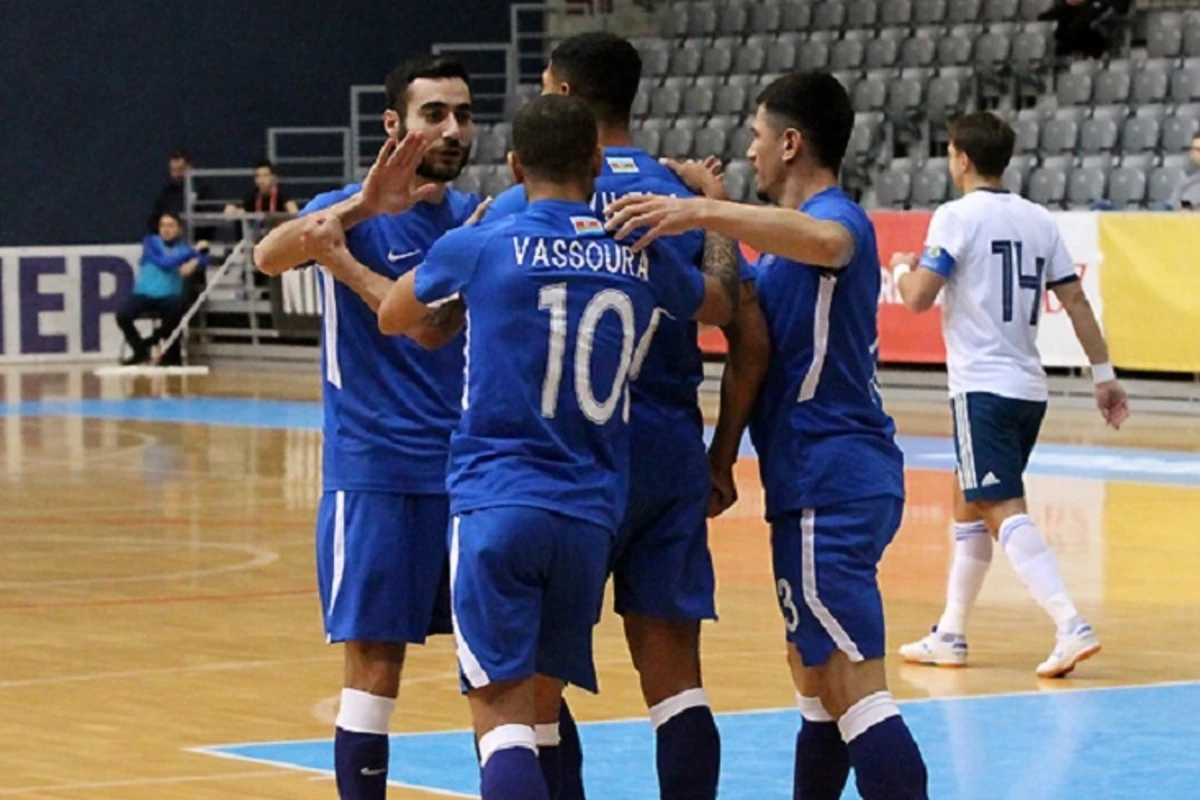 Bu gün millimiz Slovakiya yığması ilə qarşılaşacaq