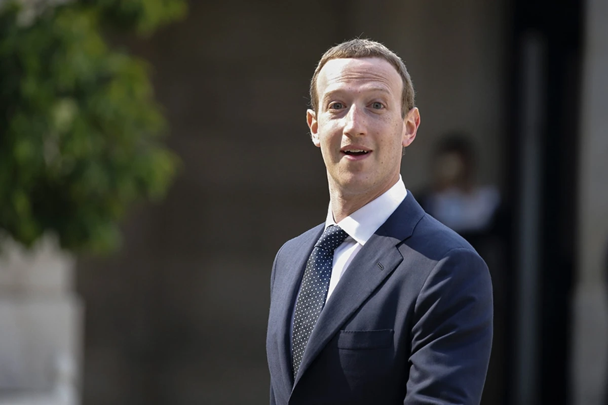 Цукерберг радикально меняет Facebook