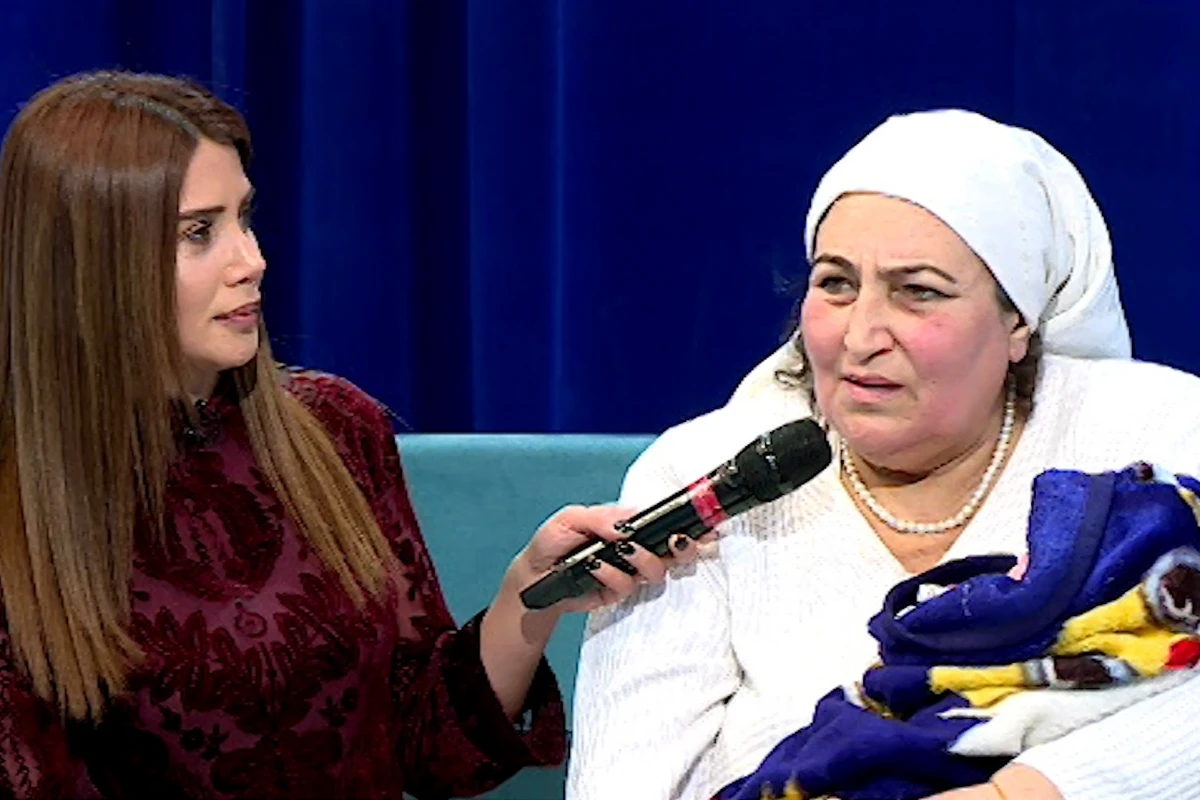 62 yaşında ana olan müğənni: Hələ də şokdayam - VİDEO