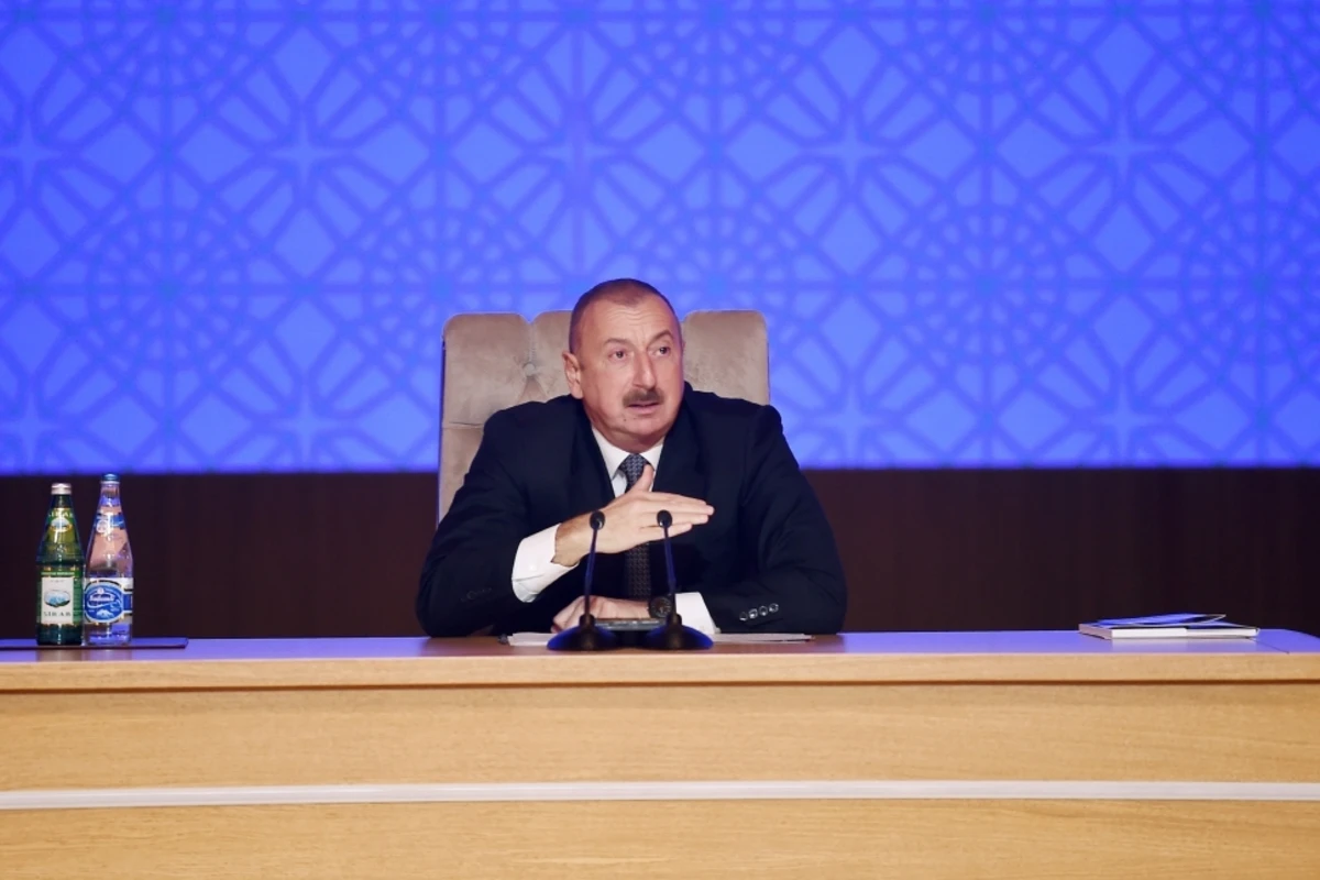 Prezident: Keçən il ölkəmizə 13,5 milyard dollar sərmayə qoyulub Prezident: Keçən il ölkəmizə 13,5 milyard dollar sərmayə qoyulub