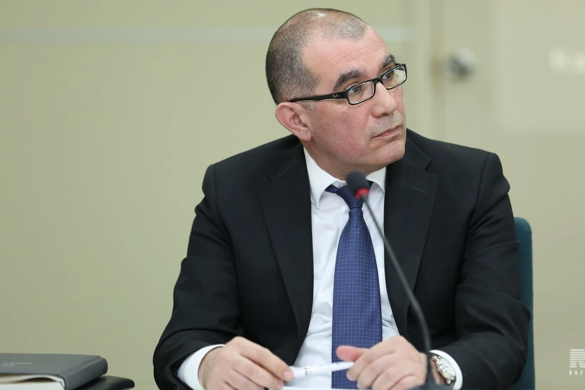 Azərbaycanda Fond direktoru cərimələndi