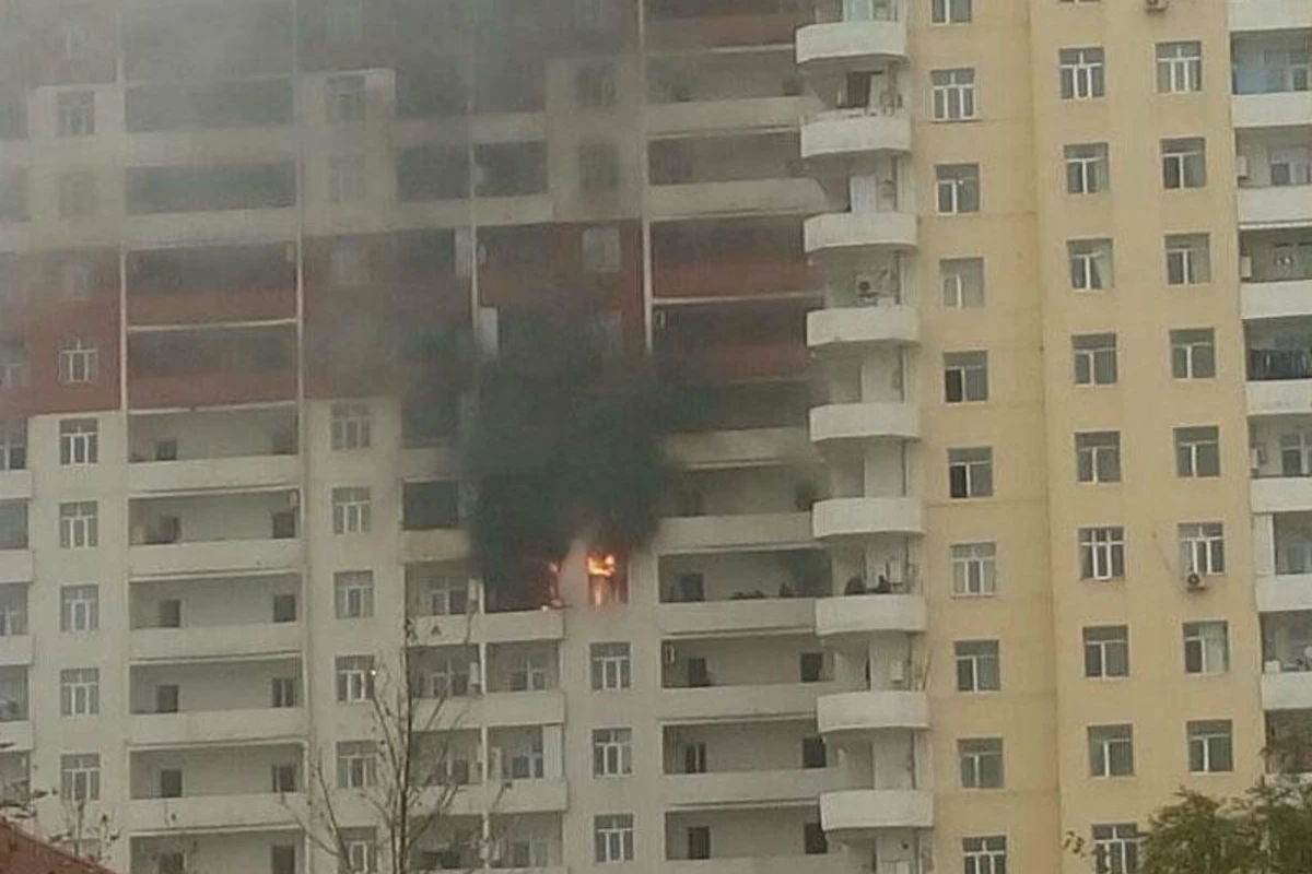 Hündürmərtəbəli binada yanğın olub, Nura Surinin oğlunun halı pisləşib