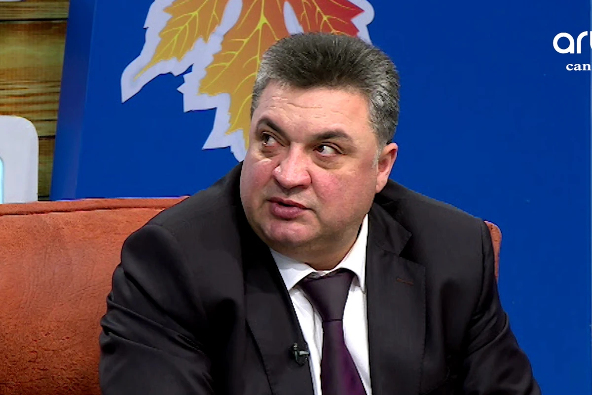 Meyxanaçı Namiq Məna ölümdən döndü: Əlini biləyinə kimi boğazıma saldı və... - VİDEO Meyxanaçı Namiq Məna ölümdən döndü: Əlini biləyinə kimi boğazıma saldı və... - VİDEO