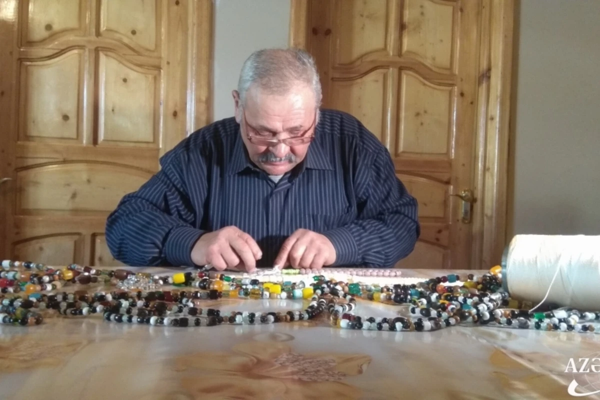 Tovuz sakini düzəltdiyi təsbehlə “Ginnesin rekordlar kitabı”na düşmək istəyir - VİDEO