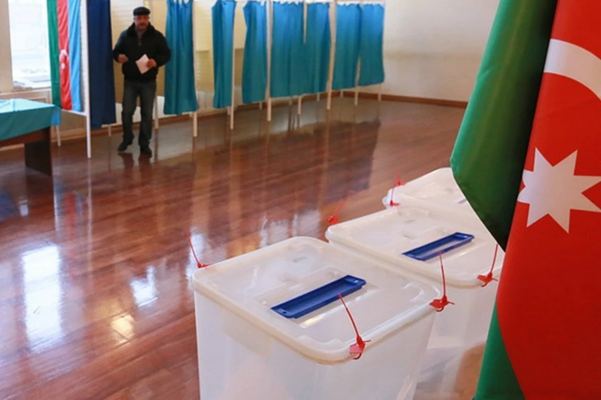 В Азербайджане избирают новый парламент