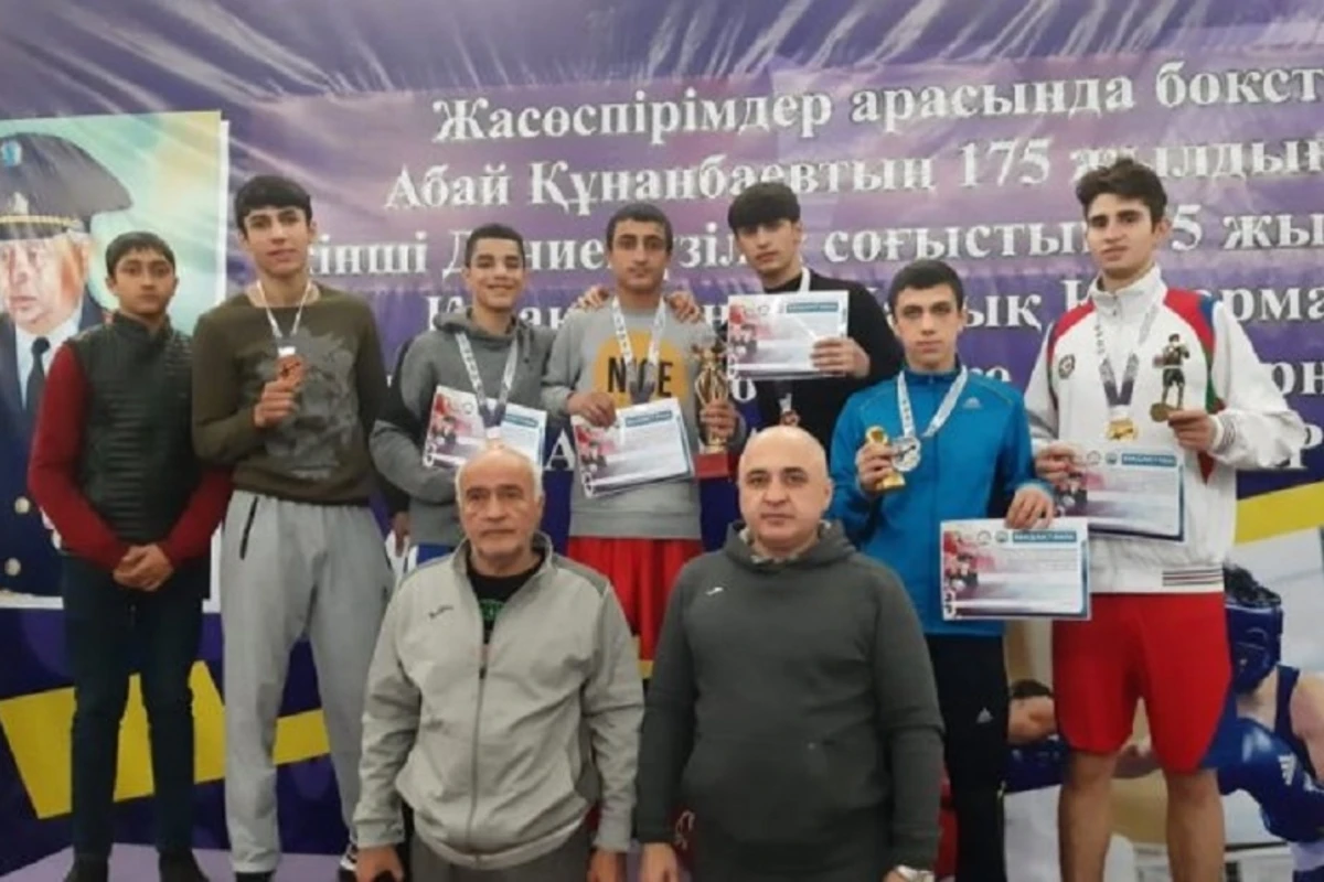 Azərbaycan boksçuları beynəlxalq turnirdə 8 medal qazanıb - FOTO