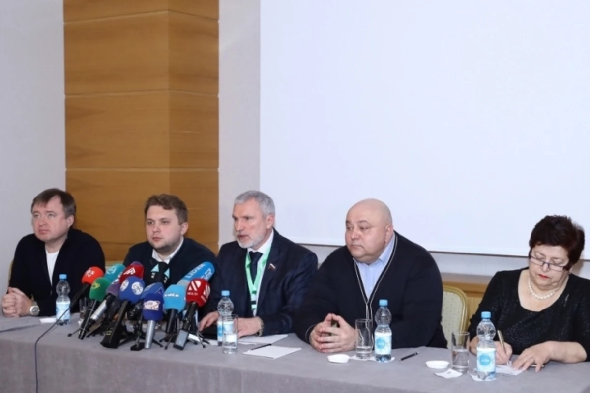Rusiyalı müşahidəçilər: Seçki məntəqələrində çoxlu sayda seçici və müşahidəçi var idi
