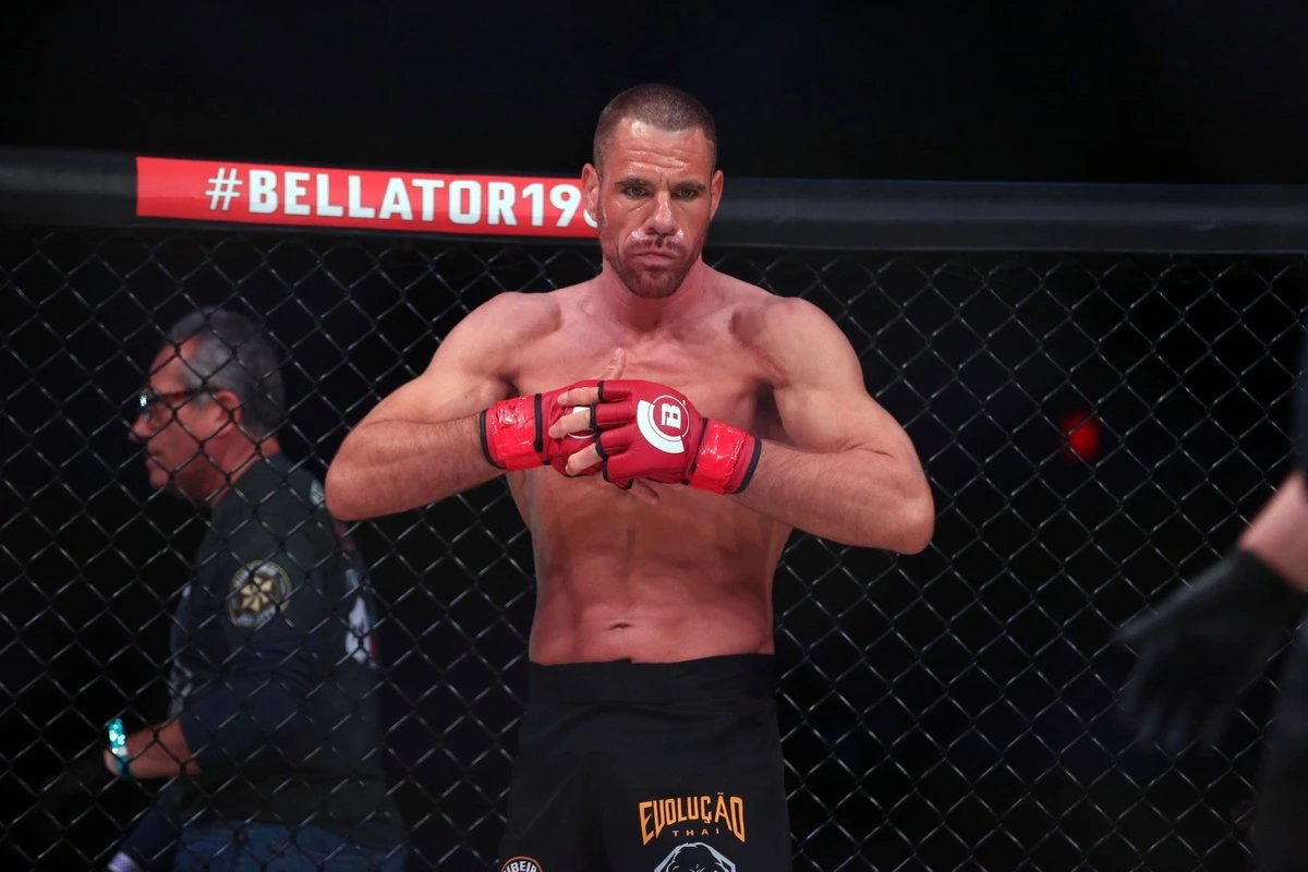 Чемпион MMA заявил о завершении карьеры из-за болезни