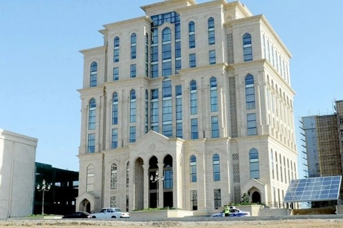 Mərkəzi Seçki Komissiyasının iclası başlayıb Mərkəzi Seçki Komissiyasının iclası başlayıb