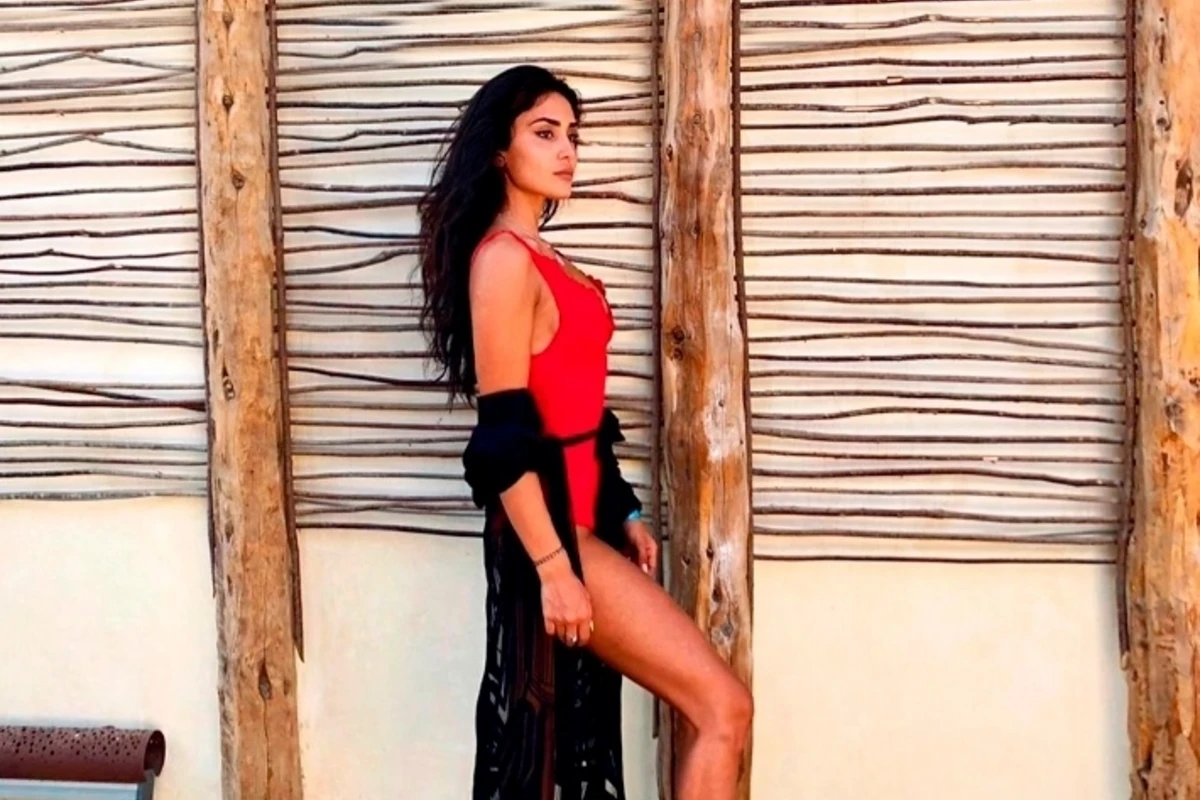 Pərvin Abıyevanın itlə görüntüsü olay oldu - FOTO Pərvin Abıyevanın itlə görüntüsü olay oldu - FOTO