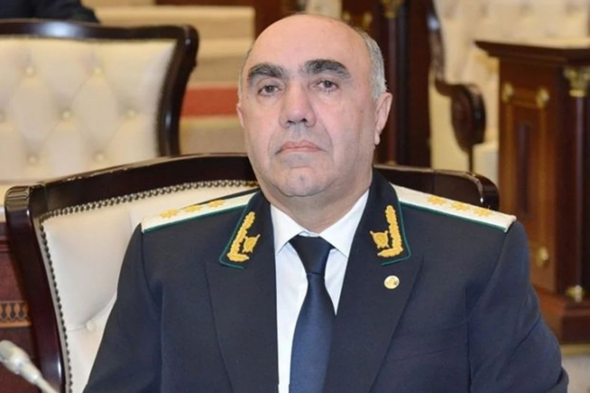 В Азербайджане снят с должности начальник управления Генпрокуратуры