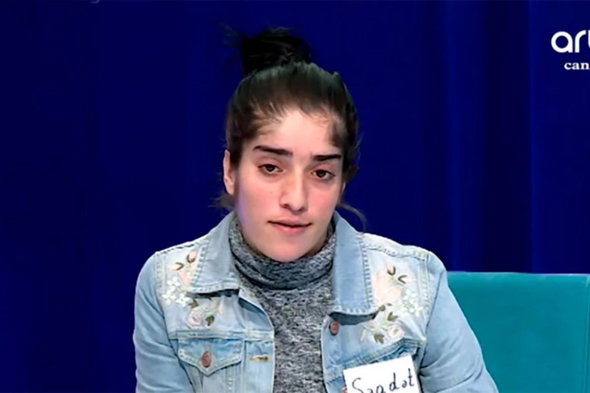 Telefon səsi yayıldı: Uşağı 3 min manata satdım - VİDEO Telefon səsi yayıldı: Uşağı 3 min manata satdım - VİDEO